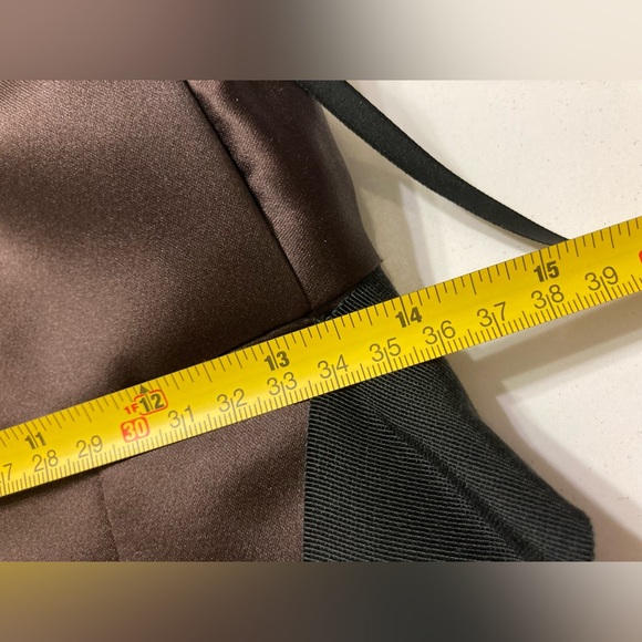 Vera Wang Maids Satin Gown Brown w/ black ribbon on waist strapless size 8 - Picture 13 of 16